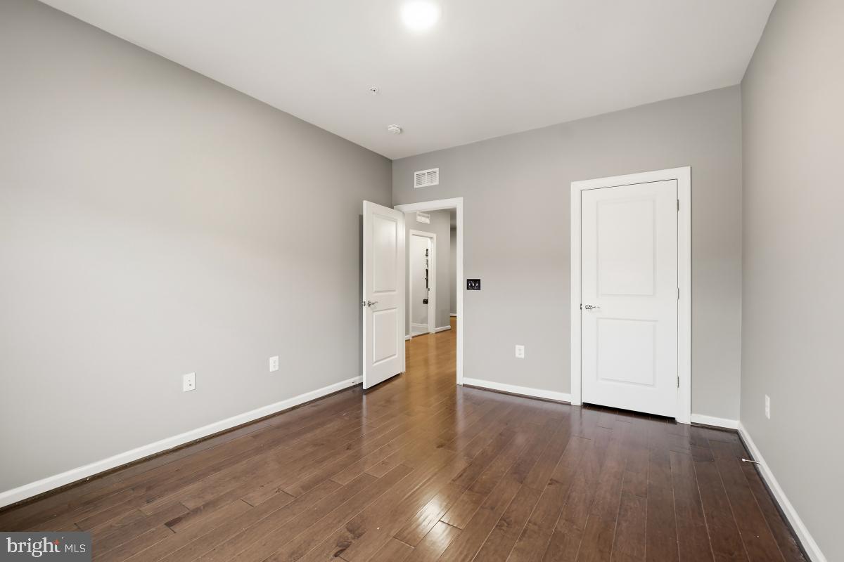 23517 Public House Road, Unit H Clarksburg, MD 20871 - Photo 39 of 49 Bedroom 2