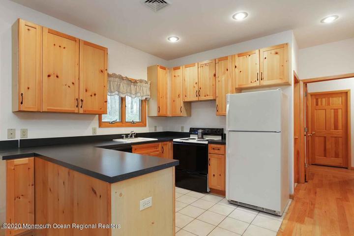 41 Muhlenbrink Road Colts Neck, NJ 07722 - Photo 5 of 72 kitchen 1