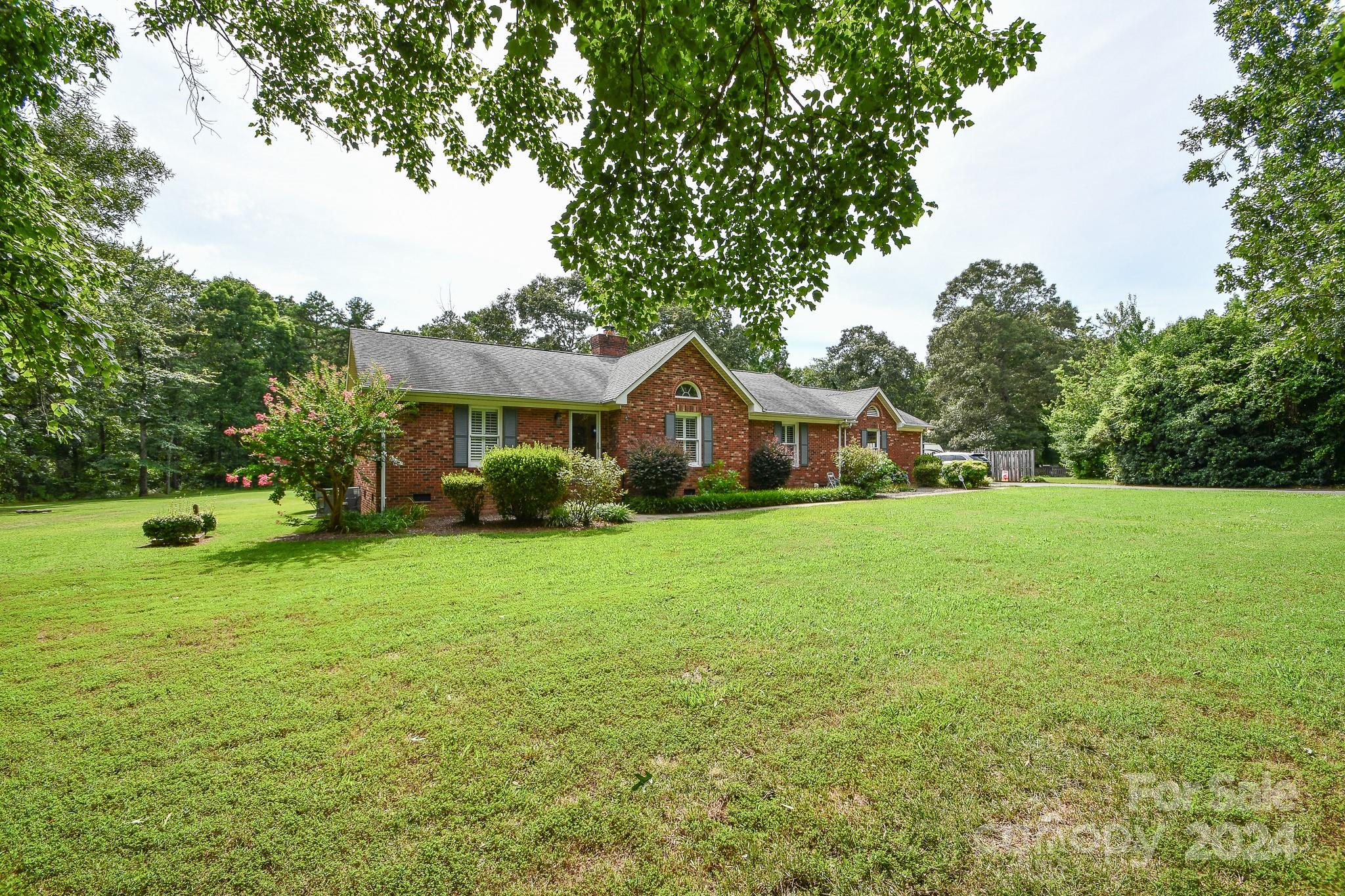 408 Chaney Road Monroe, NC 28110 - Photo 3 of 29