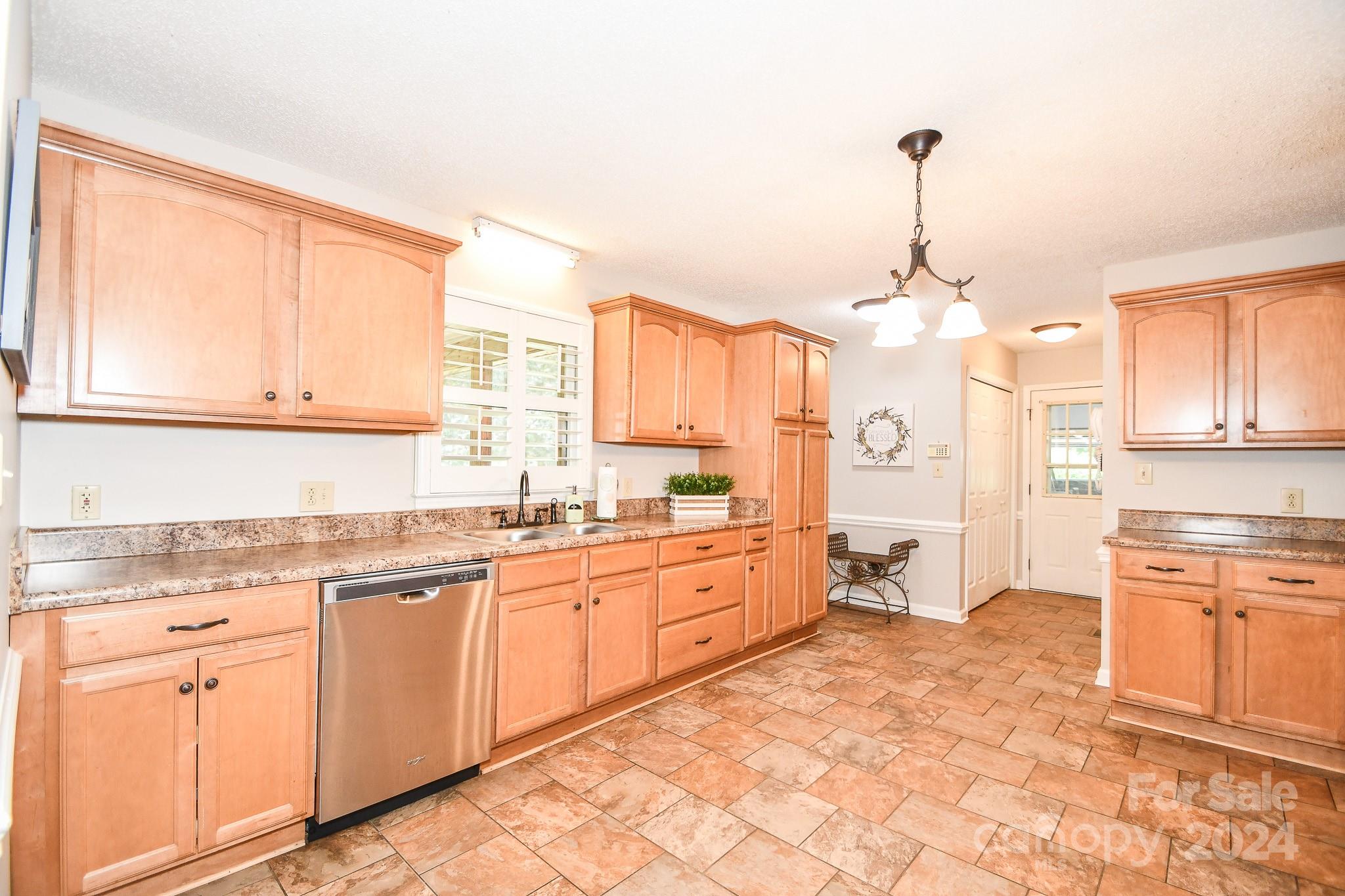 408 Chaney Road Monroe, NC 28110 - Photo 10 of 29