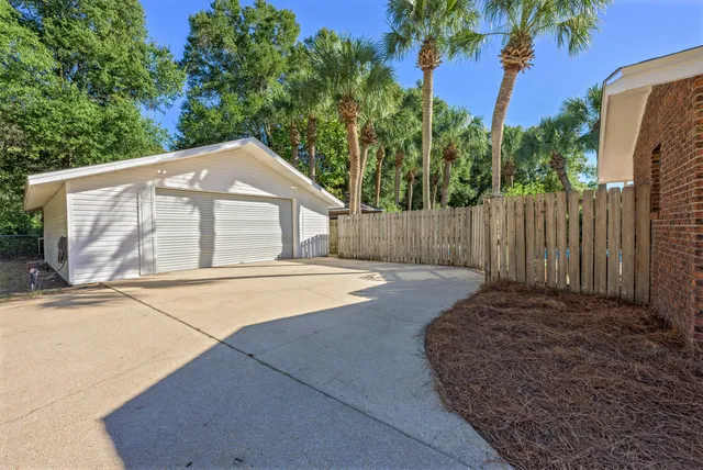 $875,000 | 1553 Pine Street, Niceville, FL 32578