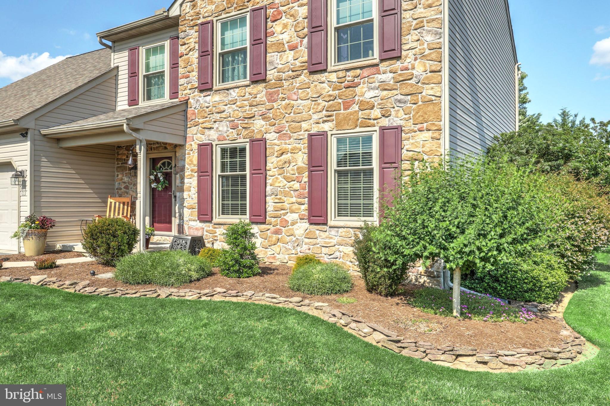 315 Olde Hickory Road Mount Wolf, PA 17347 - Photo 2 of 31 Gallery Image 2