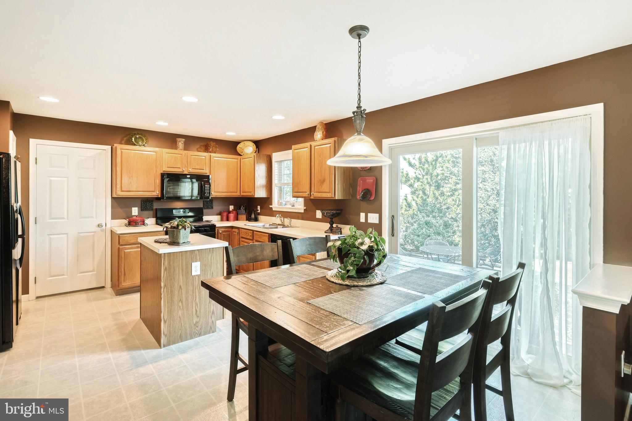 315 Olde Hickory Road Mount Wolf, PA 17347 - Photo 12 of 31 Gallery Image 12
