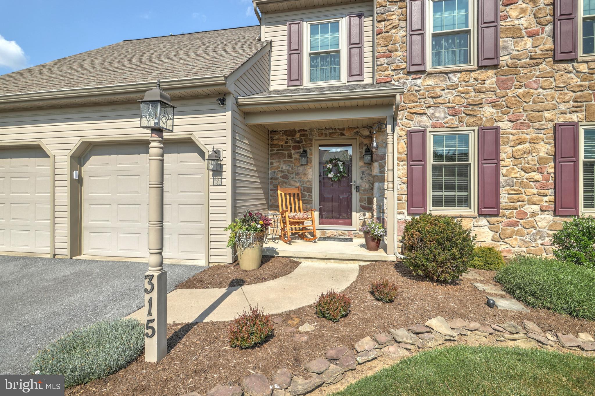 315 Olde Hickory Road Mount Wolf, PA 17347 - Photo 3 of 31 Gallery Image 3