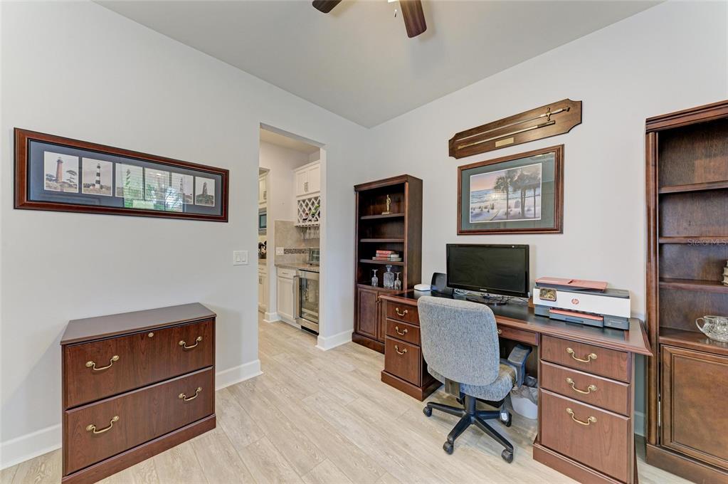 7572 Viola Loop Bradenton, FL 34202 - Photo 9 of 65