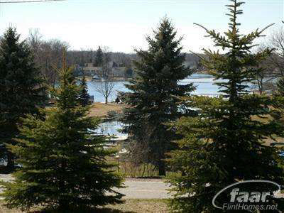 11108 White Lake Road Fenton, MI 48430 - Photo 33 of 33 20430561-32.JPG