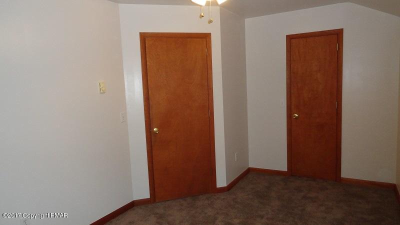 3315 Oberon Road Tobyhanna, PA 18466 - Photo 40 of 45 BR 3 Walk In Closet