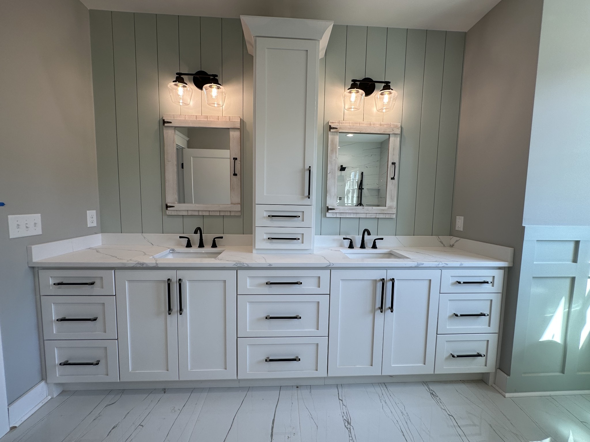 285 Aplin Branch Road Cottontown, TN 37048 - Photo 25 of 70 a spacious bathroom with a double vanity sink and a mirror