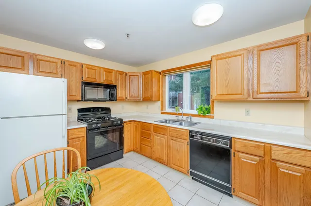 $419,000 | 142 Katie Lane, Unit 142, Dover, NH 03820