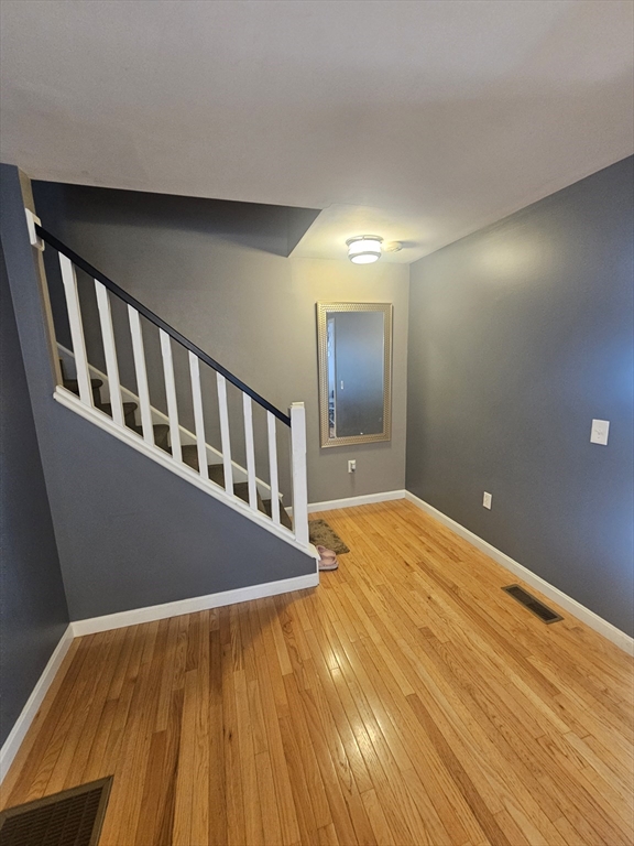 84 Valmor Street Worcester, MA 01604 - Photo 7 of 29