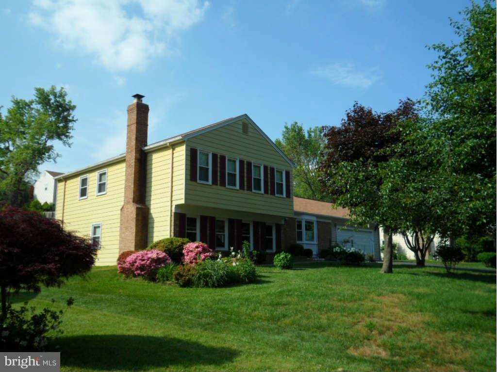 15200 Watergate Road Silver Spring, MD 20905 - Photo 2 of 22 Exterior (Front)