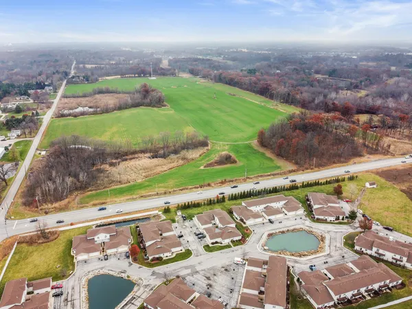 $223,999 | 147 Mallard Pointe Drive, Valparaiso, IN 46385