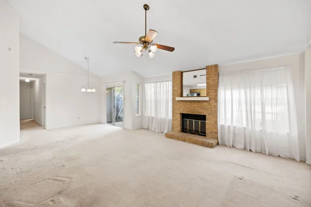 a view of entryway with chandelier