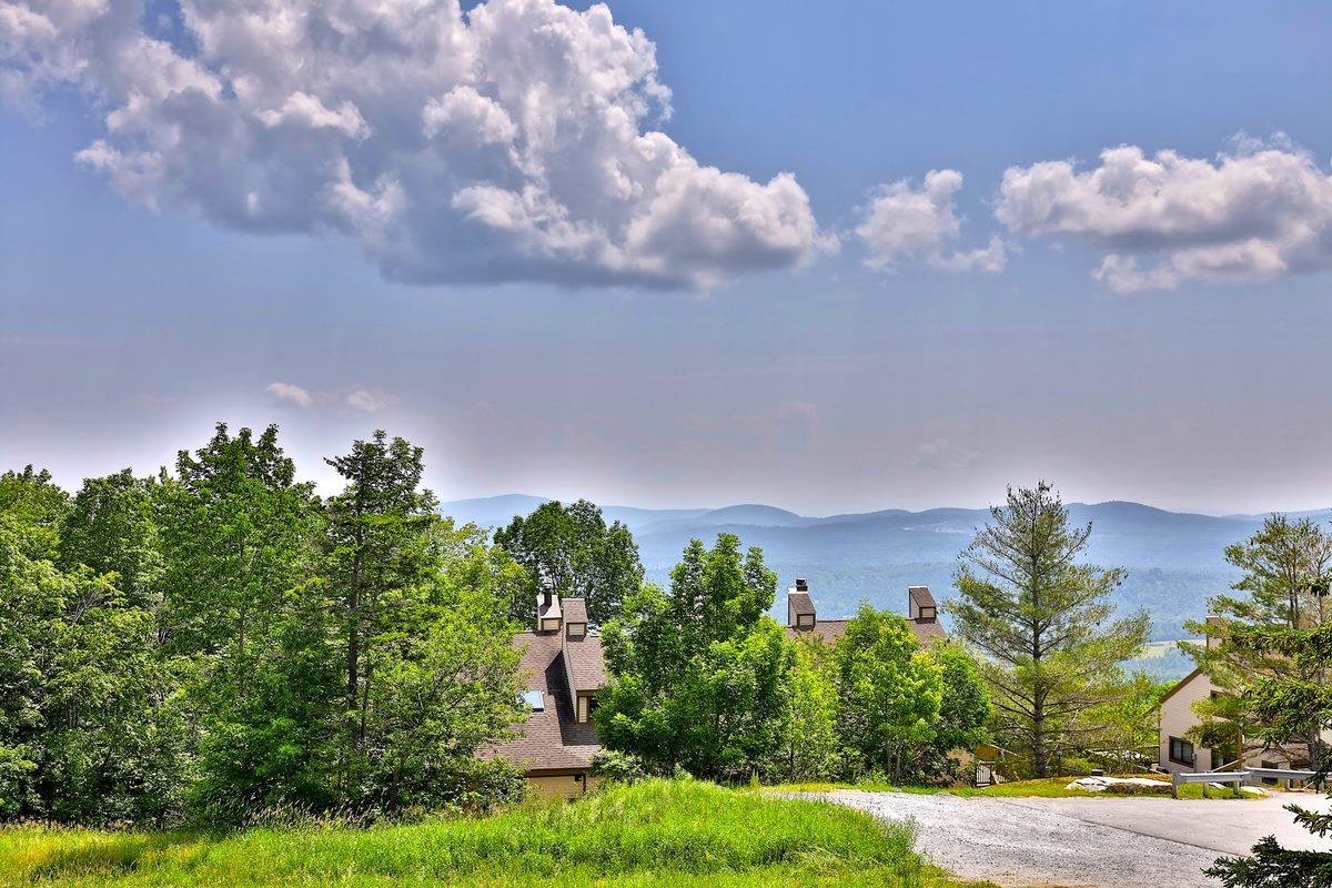 246 Okemo Trailside Extension, Unit 27B Ludlow, VT 05149 - Photo 21 of 35 Gallery Image 21