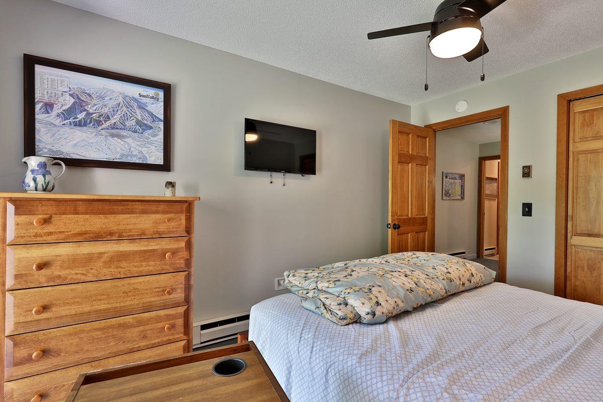 246 Okemo Trailside Extension, Unit 27B Ludlow, VT 05149 - Photo 7 of 35 Gallery Image 7