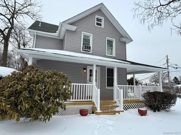 $4,200 | 45 Garfield Street, Bay Shore, NY 11706