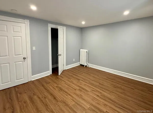 $4,200 | 45 Garfield Street, Bay Shore, NY 11706