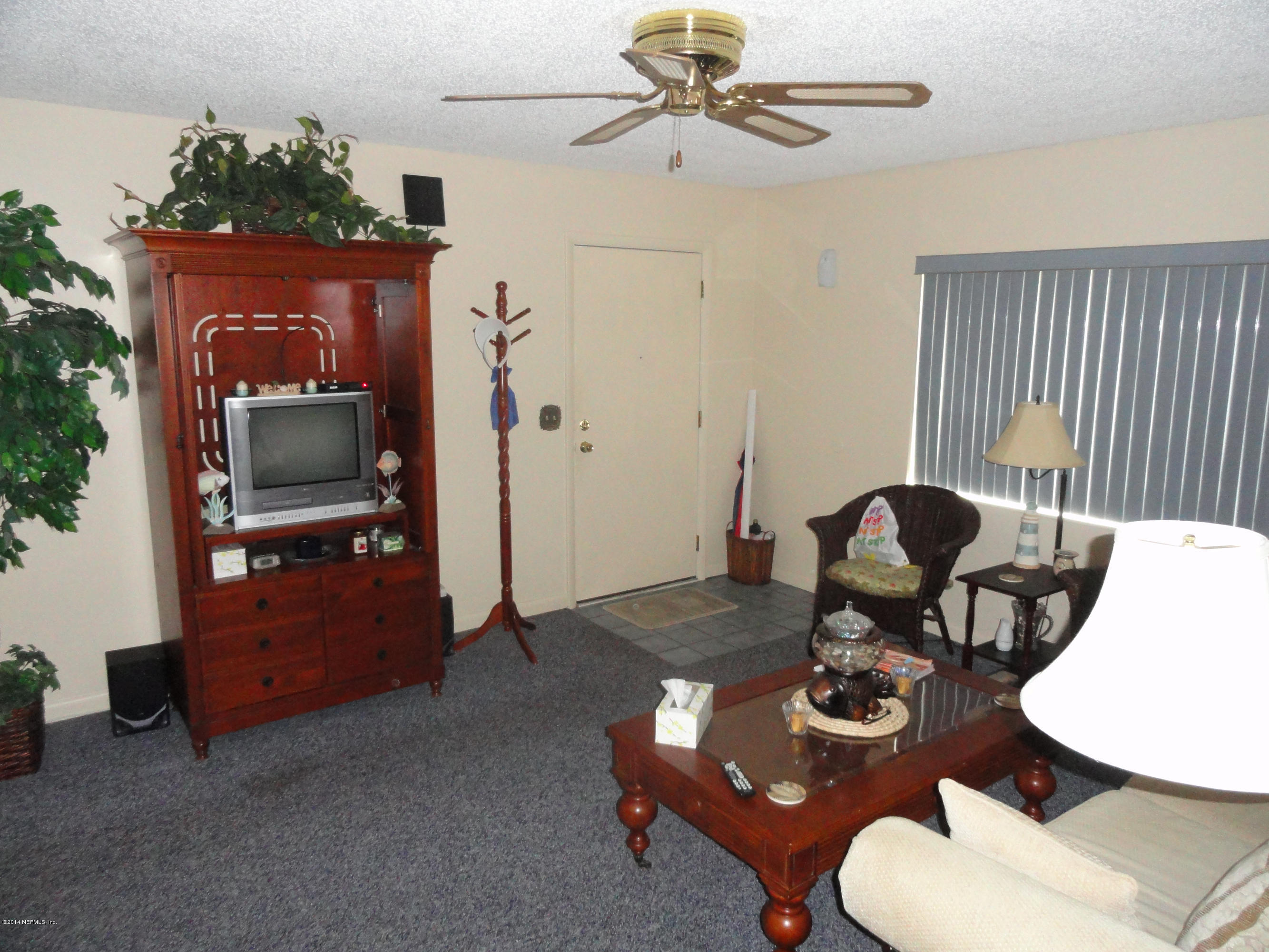 1278 The Grove Road, Unit 57 Orange Park, FL 32073 - Photo 13 of 31 LIVING ROOM