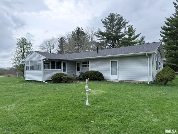 $230,000 | 1195 Eiker Road, Knoxville, IL 61448
