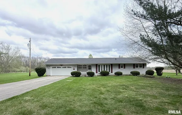 $230,000 | 1195 Eiker Road, Knoxville, IL 61448