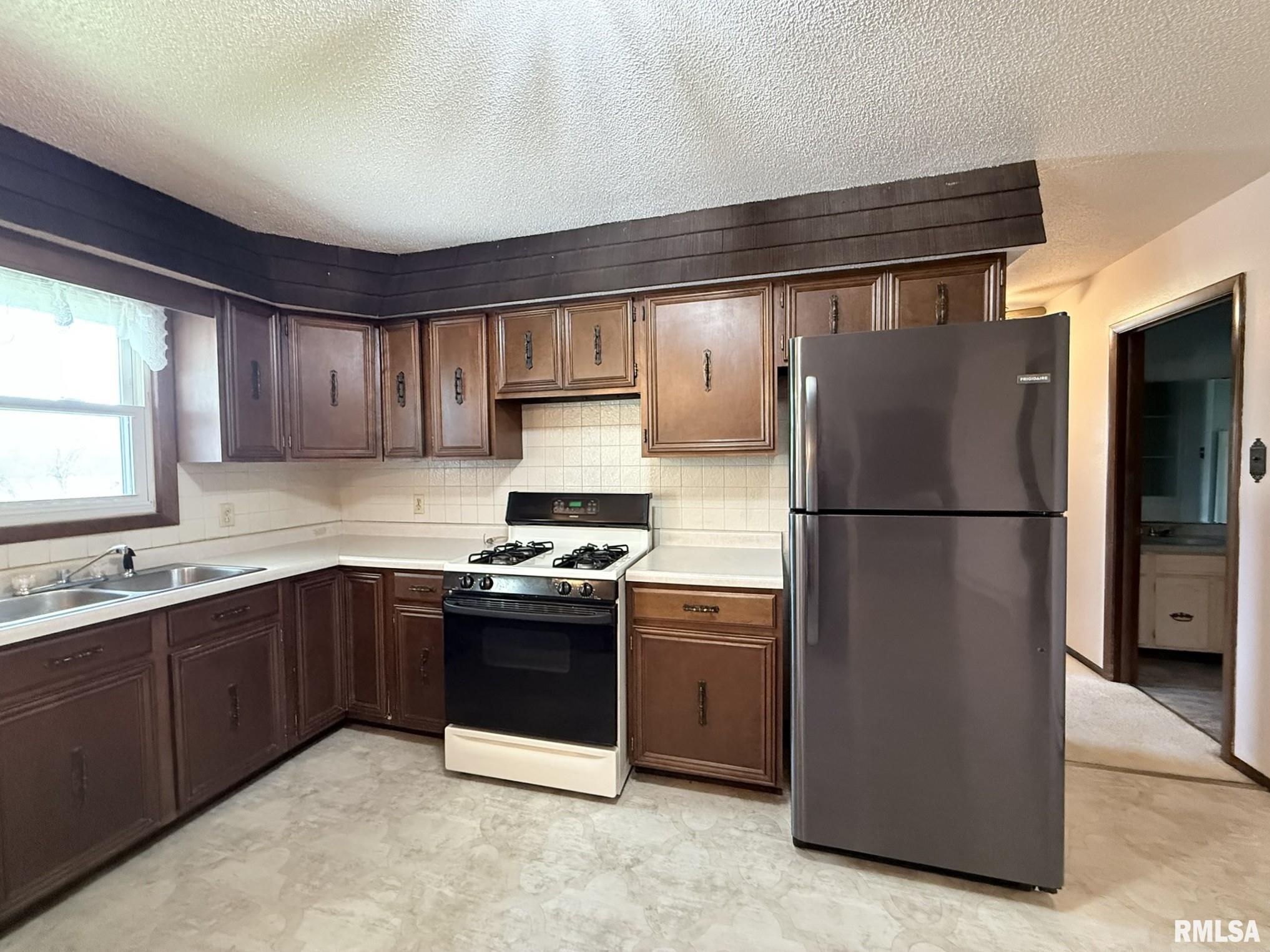 1195 Eiker Road Knoxville, IL 61448 - Photo 21 of 48