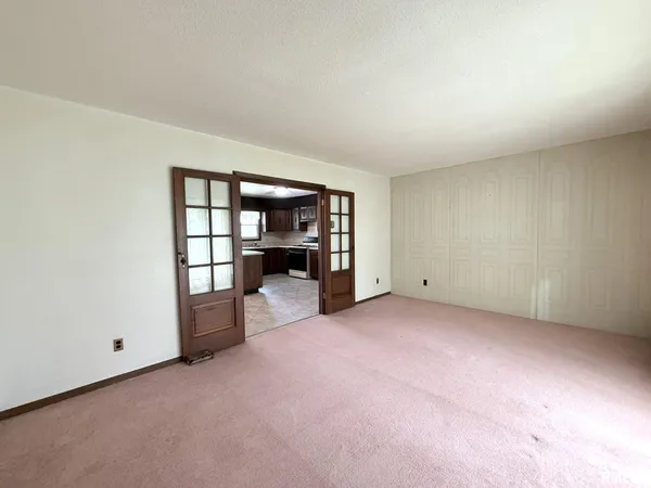 $230,000 | 1195 Eiker Road, Knoxville, IL 61448