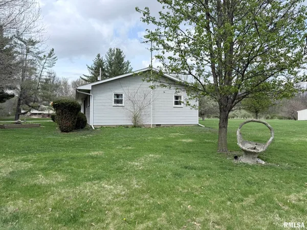 $230,000 | 1195 Eiker Road, Knoxville, IL 61448