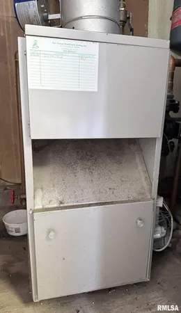 $230,000 | 1195 Eiker Road, Knoxville, IL 61448