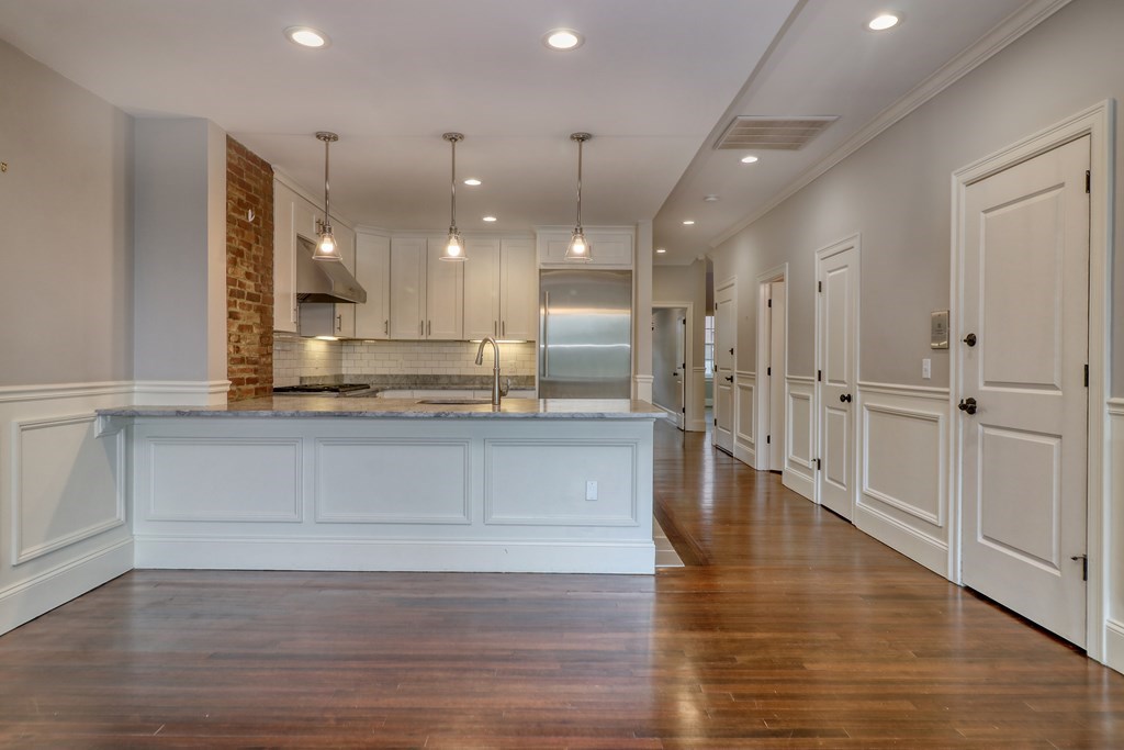 127 Bay State Road, Unit PH Boston, MA 02215 - Photo 6 of 28