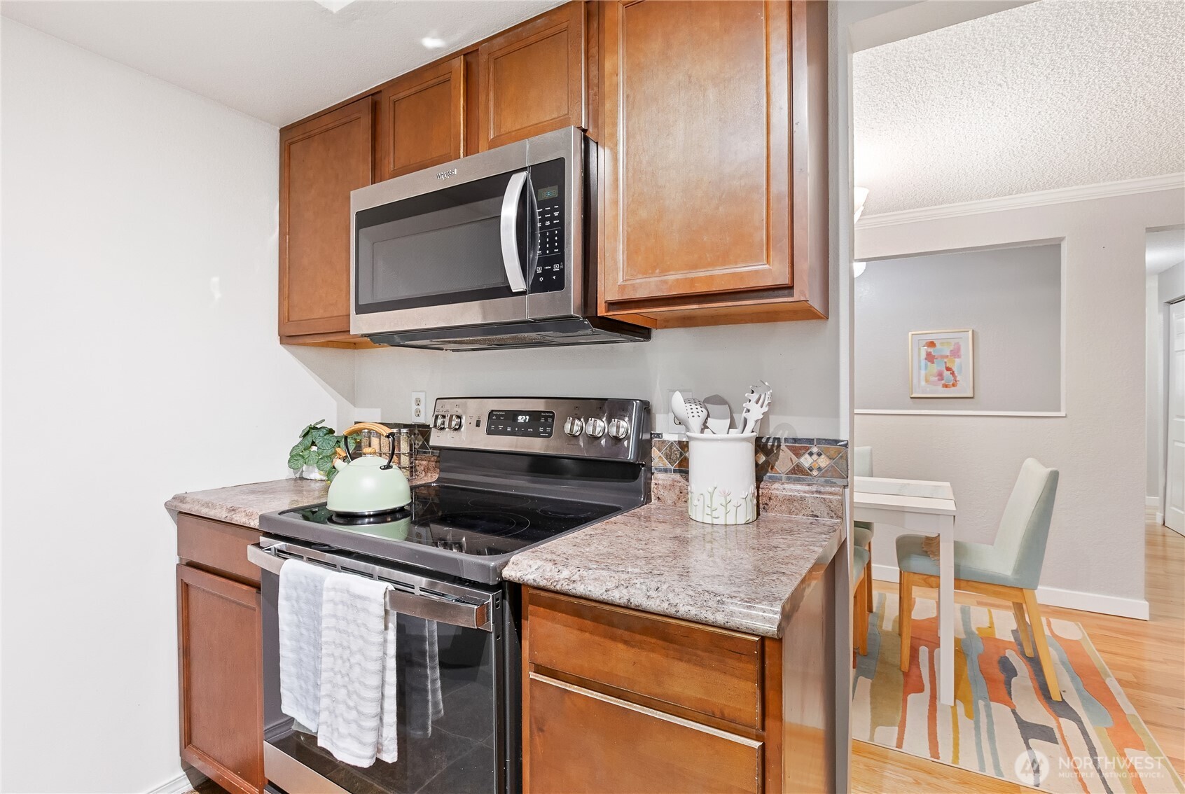 820 Cady Road, Unit B101 Everett, WA 98203 - Photo 7 of 31