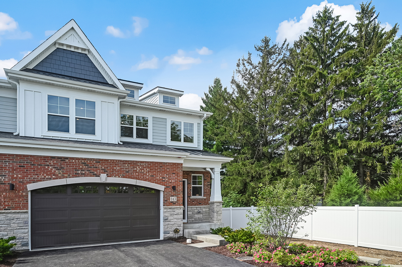 143 Harding Avenue Glen Ellyn, IL 60137 - Photo 2 of 40 a front view of a house with yard