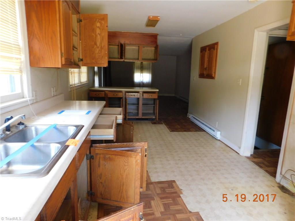 3501 Pine Valley Road High Point, NC 27265 - Photo 25 of 27