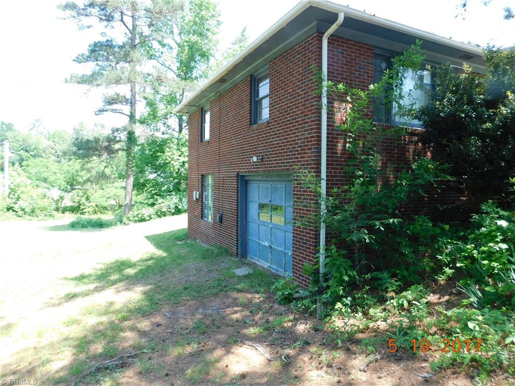 3501 Pine Valley Road High Point, NC 27265 - Photo 9 of 27