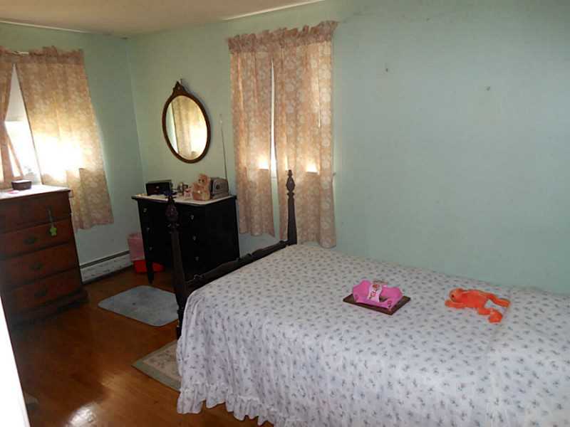 21 Paris Olney Hopkins Road Foster, RI 02825 - Photo 8 of 19 Bedroom.