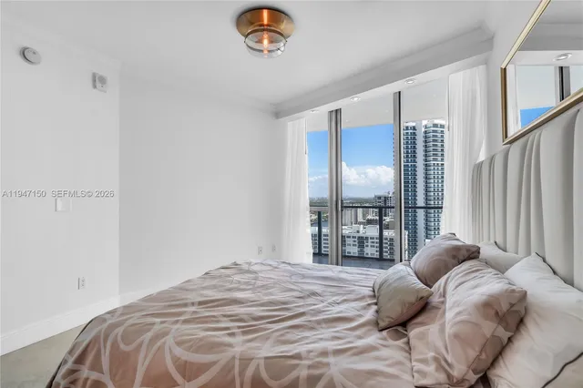 $1,800,000 | 3101 South Ocean Drive, Unit 2605, Hollywood, FL 33019