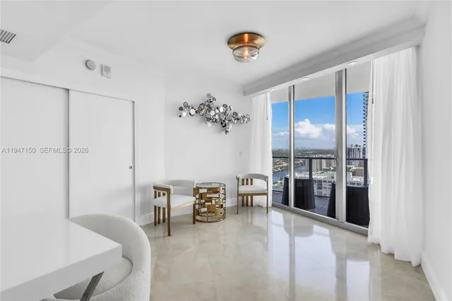 $1,800,000 | 3101 South Ocean Drive, Unit 2605, Hollywood, FL 33019