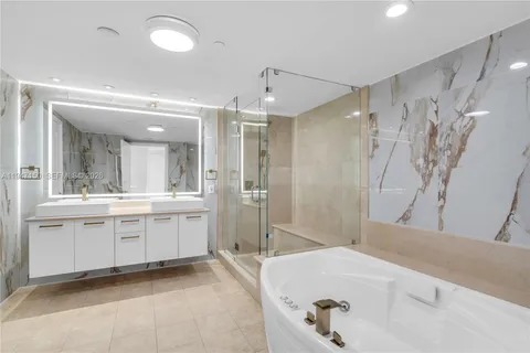 $1,700,000 | 3101 South Ocean Drive, Unit 2605, Hollywood, FL 33019