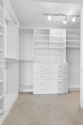 $1,800,000 | 3101 South Ocean Drive, Unit 2605, Hollywood, FL 33019