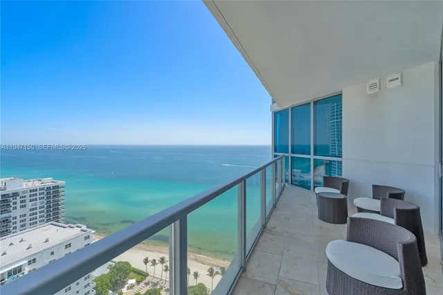 $1,800,000 | 3101 South Ocean Drive, Unit 2605, Hollywood, FL 33019