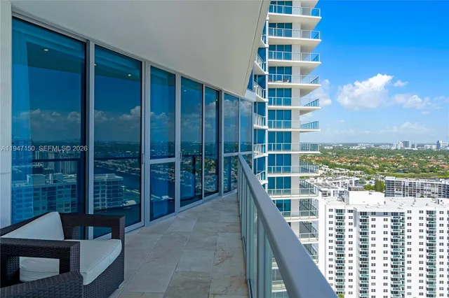 $1,800,000 | 3101 South Ocean Drive, Unit 2605, Hollywood, FL 33019