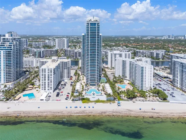$1,800,000 | 3101 South Ocean Drive, Unit 2605, Hollywood, FL 33019