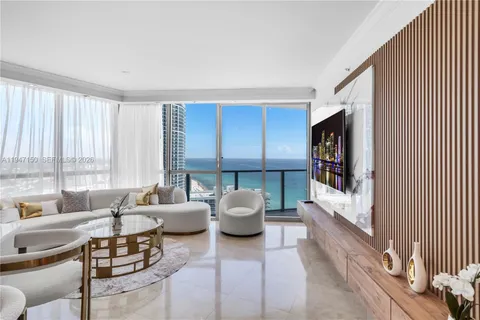 $1,700,000 | 3101 South Ocean Drive, Unit 2605, Hollywood, FL 33019