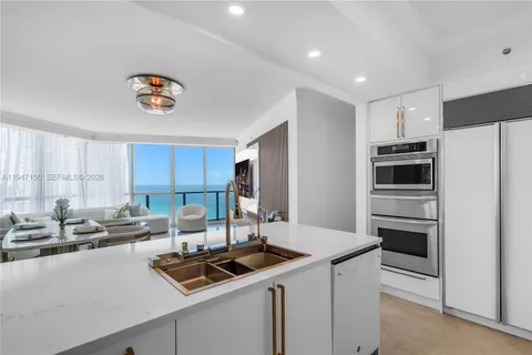 $1,700,000 | 3101 South Ocean Drive, Unit 2605, Hollywood, FL 33019