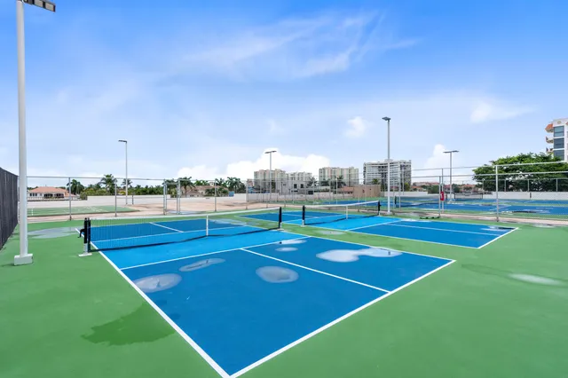a view of a tennis court