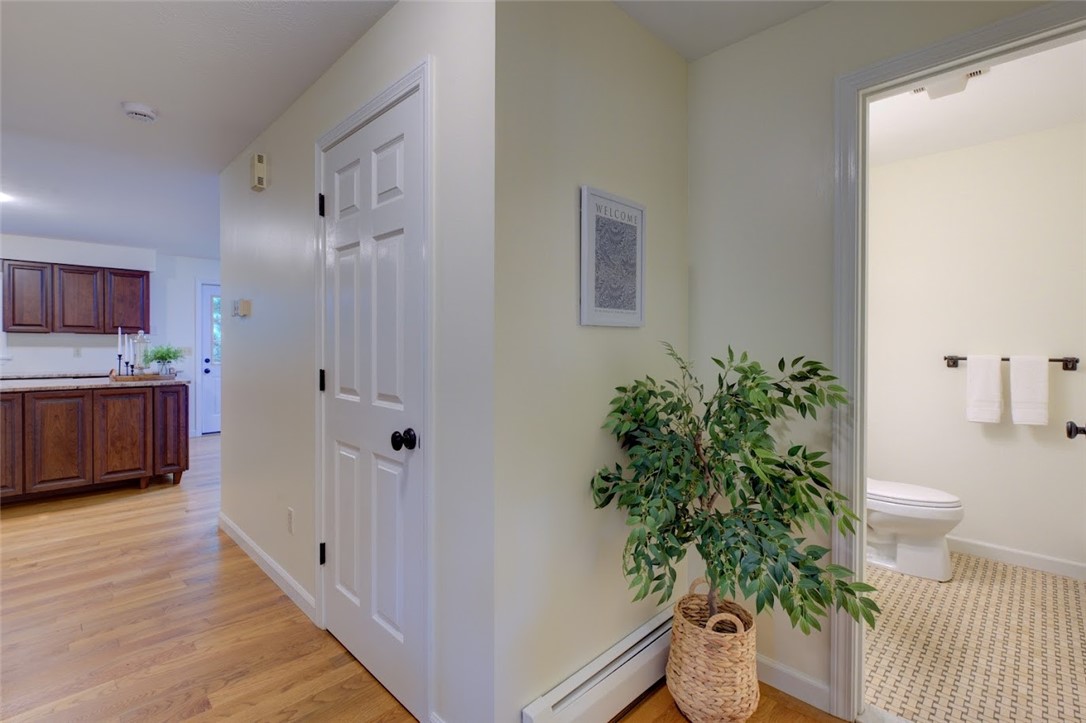 31 Edgewater Road Narragansett, RI 02882 - Photo 12 of 48