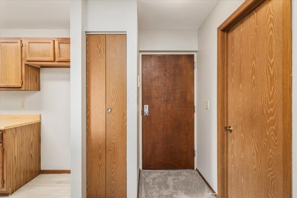 4141 Karl Road, Unit 310 Columbus, OH 43224 - Photo 4 of 25 Unit Entrance