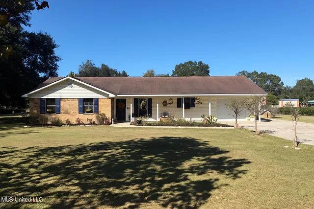 $269,900 | 7605 Methodist Church Road, Moss Point, MS 39562
