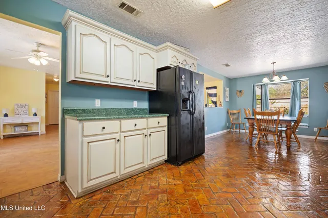 $269,900 | 7605 Methodist Church Road, Moss Point, MS 39562