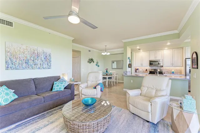 $289,000 | 7121 River Hammock Drive, Unit 306, Bradenton, FL 34212