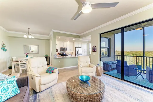 $289,000 | 7121 River Hammock Drive, Unit 306, Bradenton, FL 34212